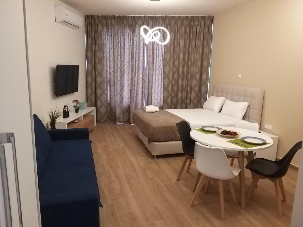 Amazing Apartments @ Monastiraki Subway Station Athen Eksteriør billede