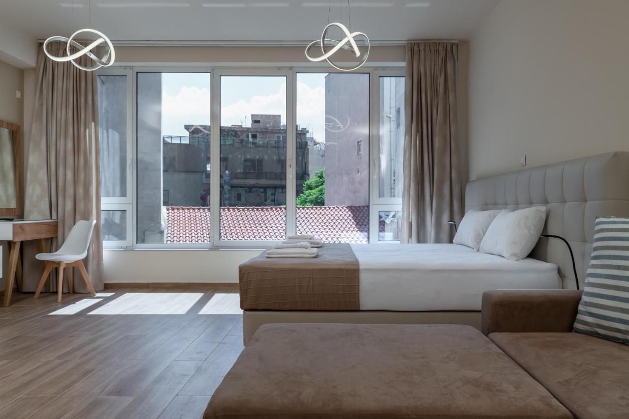 Amazing Apartments @ Monastiraki Subway Station Athen Eksteriør billede